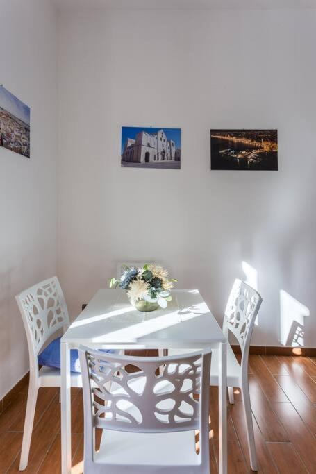 Apartament Dimora Donna Vittoria Bari Zewnętrze zdjęcie