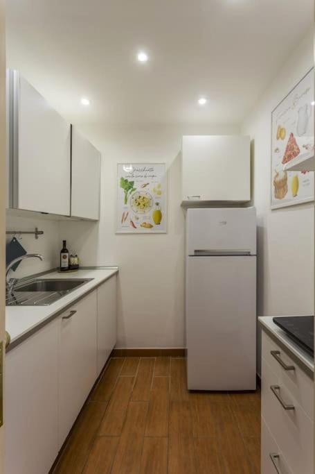 Apartament Dimora Donna Vittoria Bari Zewnętrze zdjęcie